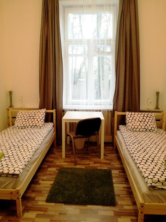25 Hostel *