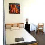 25 Hours Hostel